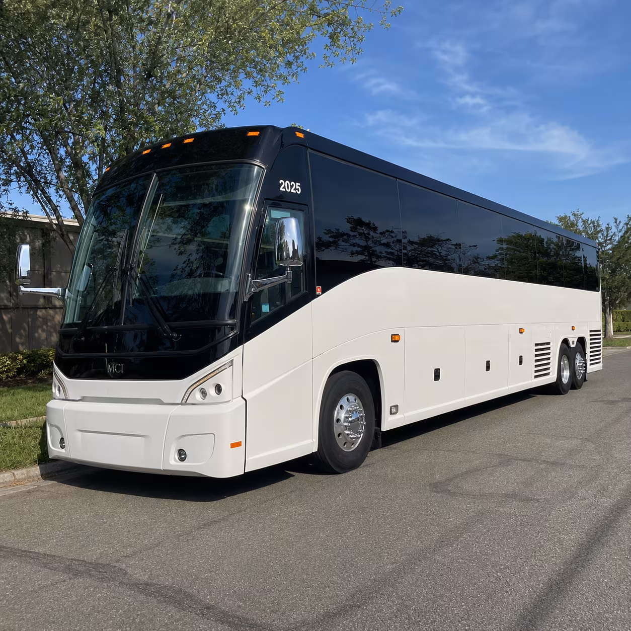 employee shuttle buses for oceanside companies and camp pendleton contractors