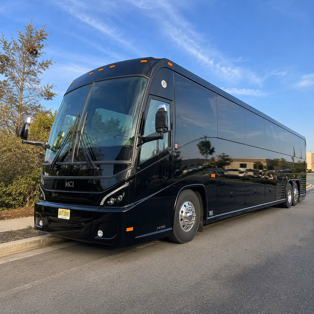 shuttle buses to north island credit union amphitheatre in chula vista